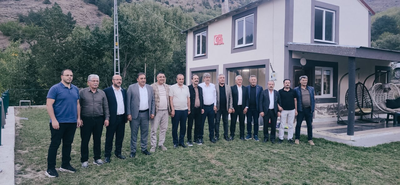 İSTİŞAREYLE GÜÇLENİYOR, BİRLİKTE YOL YÜRÜYORUZ
