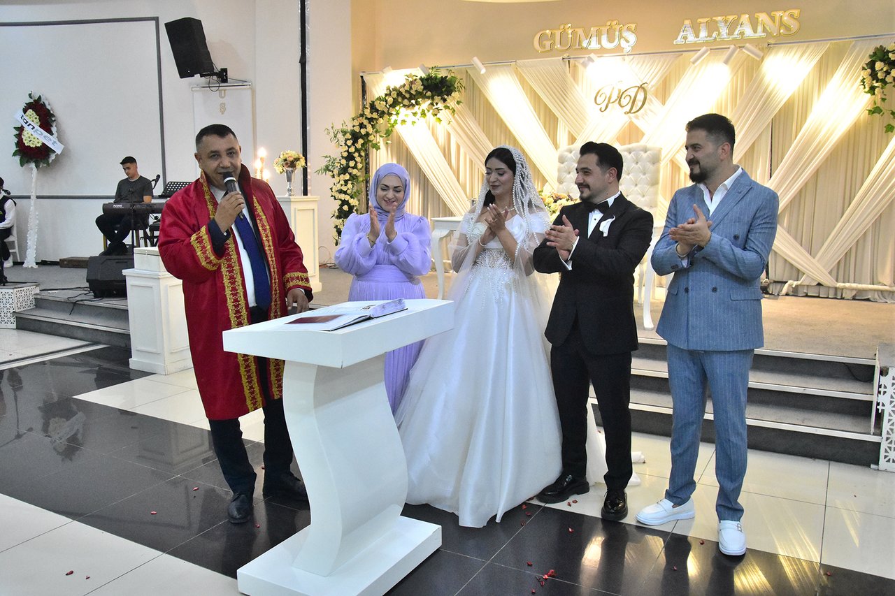 BAŞKANIMIZ, DÜĞÜN TÖRENİNE KATILARAK NİKÂH KIYDI
