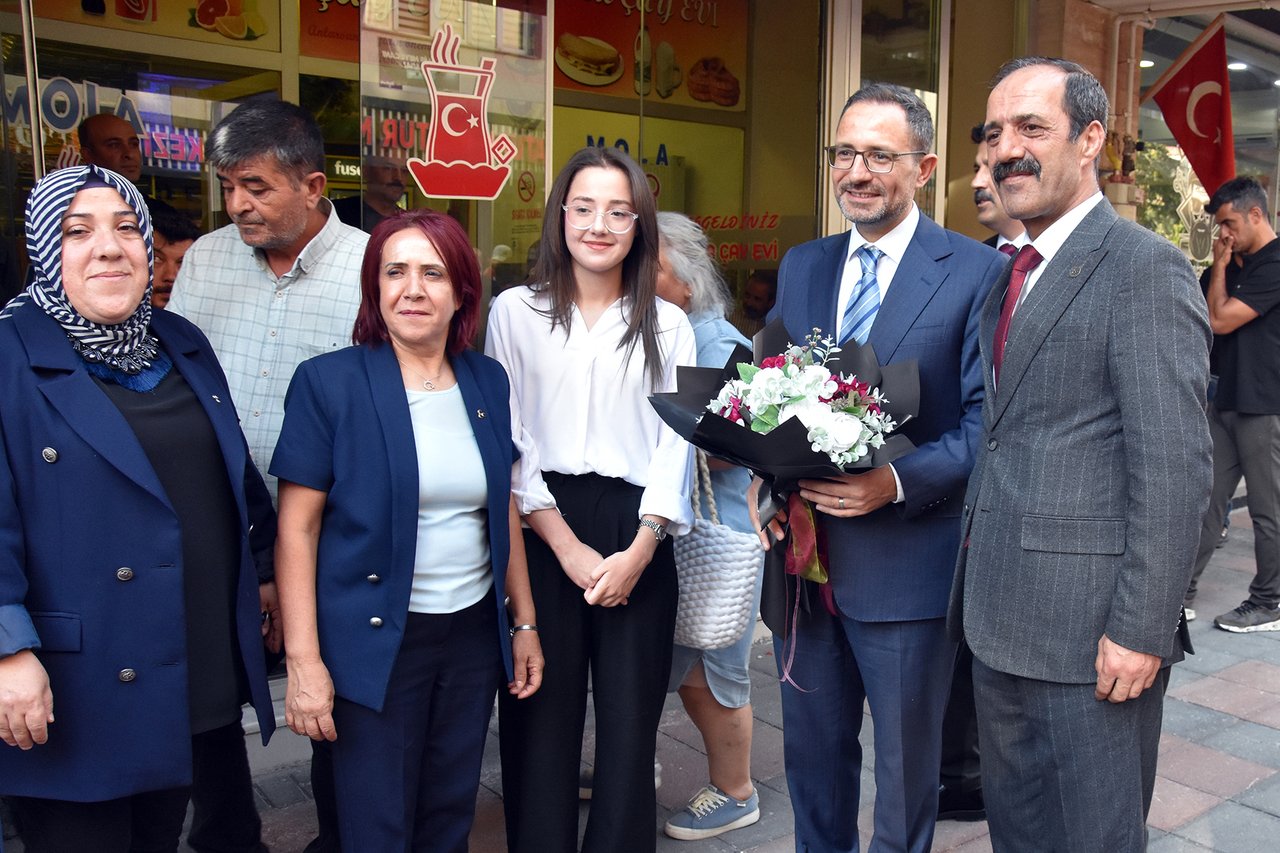 BAŞKANIMIZ, BAKAN YARDIMCIMIZ SAYIN SEDAT AYYILDIZ’I İL BAŞKANLIĞIMIZDA AĞIRLADIK