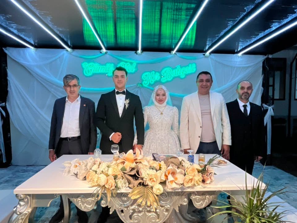 BAŞKANIMIZ, BAŞKANIMIZ DÜĞÜN TÖRENLERİNE KATILDI, NİKAH KIYDI
