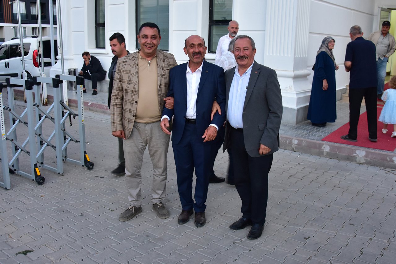 BAŞKANIMIZ, DÜĞÜN TÖRENLERİNE KATILDI, TAZİYE ZİYARETİNDE BULUNDU