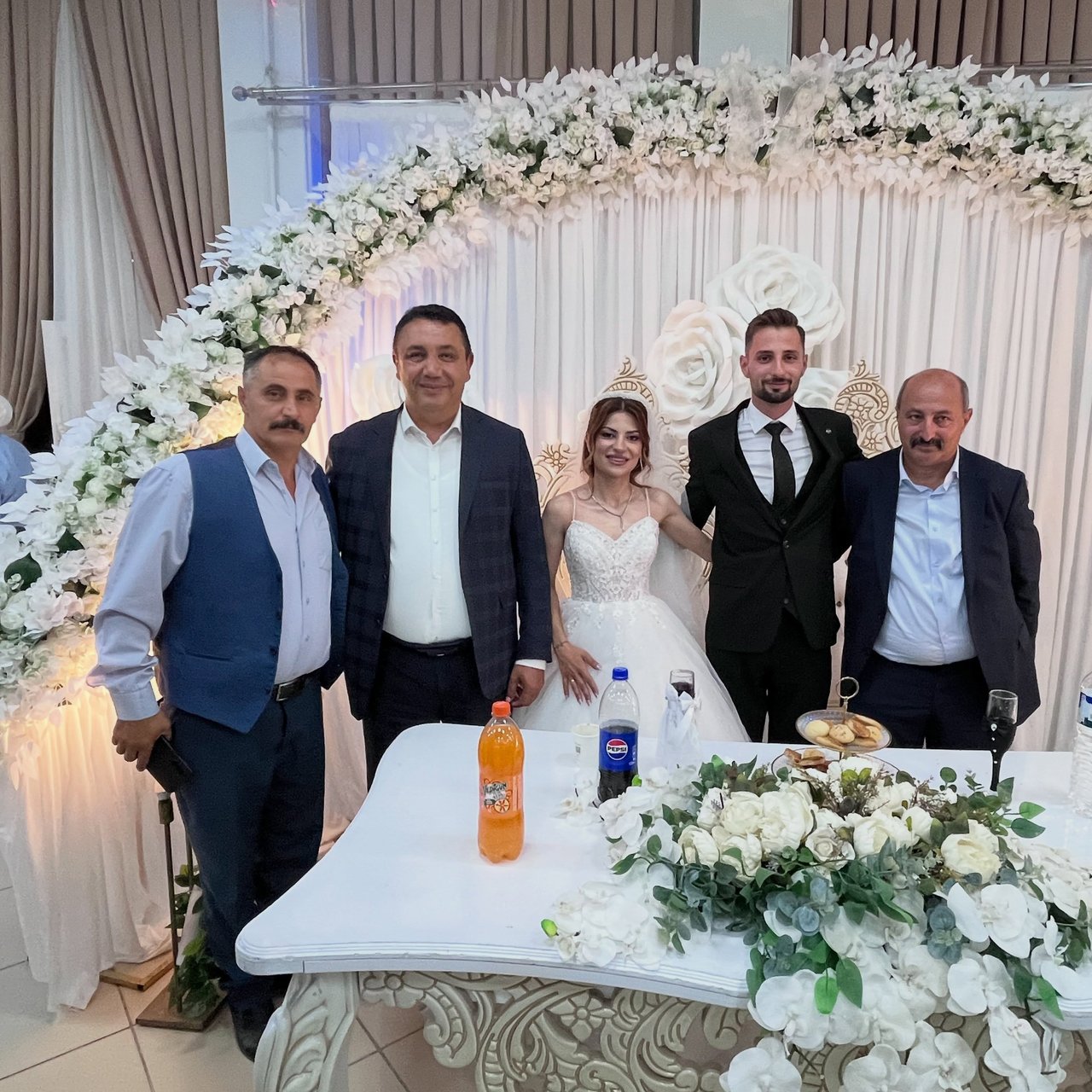 BAŞKANIMIZ, SİNEM ÇİFTÇİ VE MURATHAN BAYIR KARDEŞLERİMİZİN DÜĞÜN TÖRENİNE KATILDI