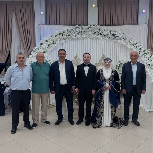 BAŞKANIMIZ, KEVSER ULUTAŞ VE ONUR KOLOMOÇ KARDEŞLERİMİZİN DÜĞÜN TÖRENİNE KATILDI