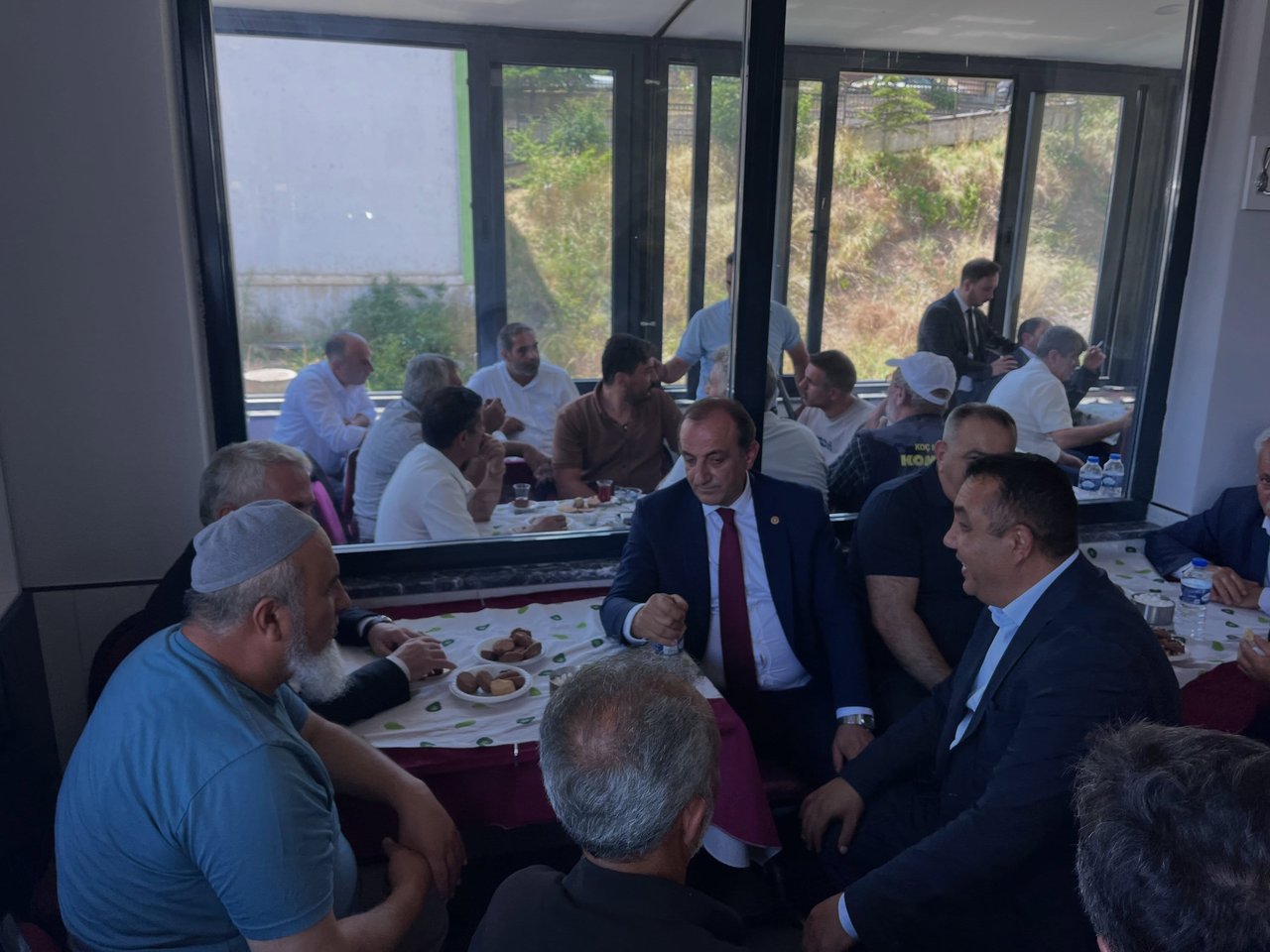 BAŞKANIMIZ YEŞİLBÜK, AKÇALI KÖYÜ YAYLA ŞENLİKLERİNE VE DEREDOLU BELDESİ ÇAY EVİNİN AÇILIŞINA KATILDI
