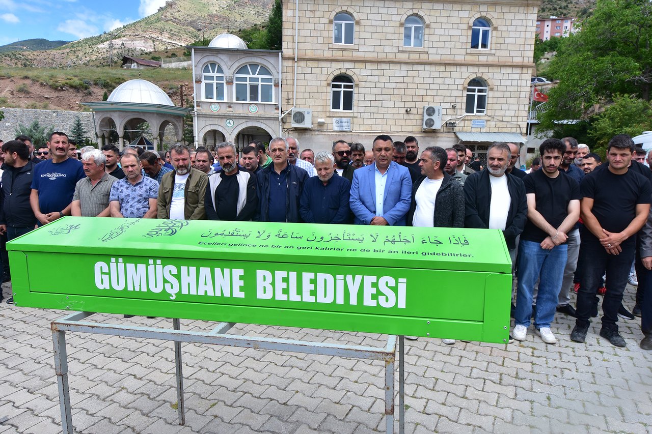 BAŞKANIMIZ CENAZE TÖRENİNE KATILDI, GEÇMİŞ OLSUN ZİYARETİNDE BULUNDU