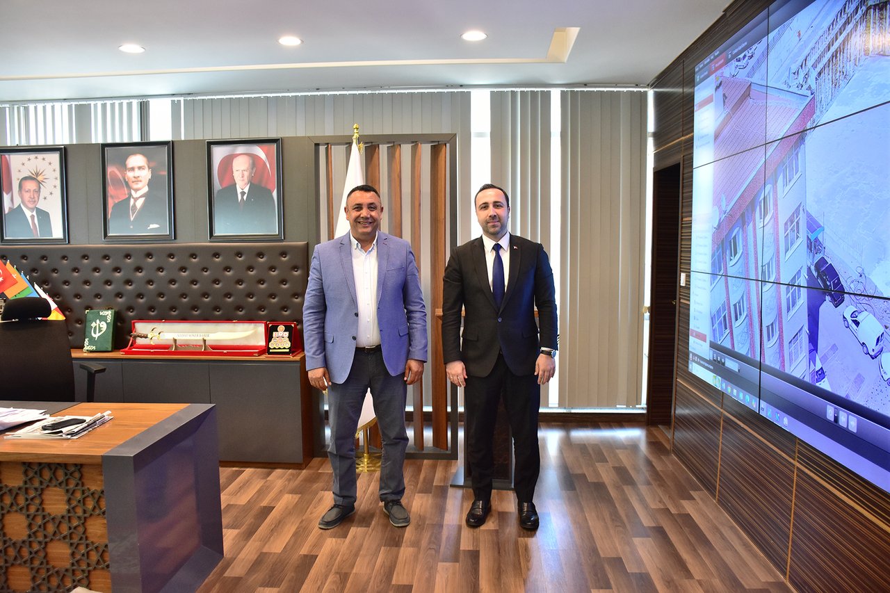 BAŞKANIMIZ, MİSAFİR AĞIRLADI, İŞYERİ AÇILIŞINA KATILDI