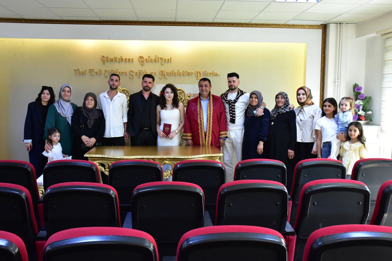 BAŞKANIMIZ, ALPEREN ÇİMEN VE GİZEM KARACA KARDEŞLERİMİZİN NİKÂH AKİTLERİNİ GERÇEKLEŞTİRDİ