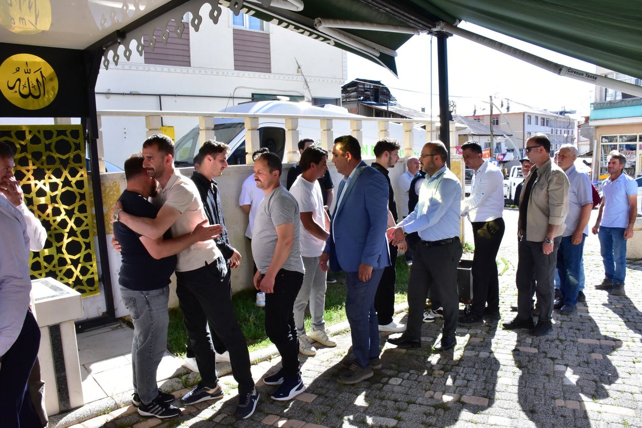 BAŞKANIMIZ, ŞİRAN, ÖNCEKİ DÖNEM KAÇEP BAŞKANIMIZ YILDIZ DEMİR’İ SON YOLCULUĞUNA UĞURLADI