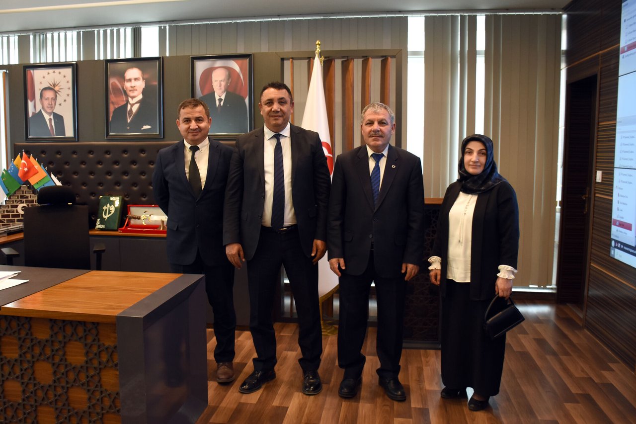 BAŞKANIMIZ MİSAFİRLERİNİ AĞIRLADI HEM DE DEVAM EDEN ÇALIŞMALARI YERİNDE İNCELEDİ