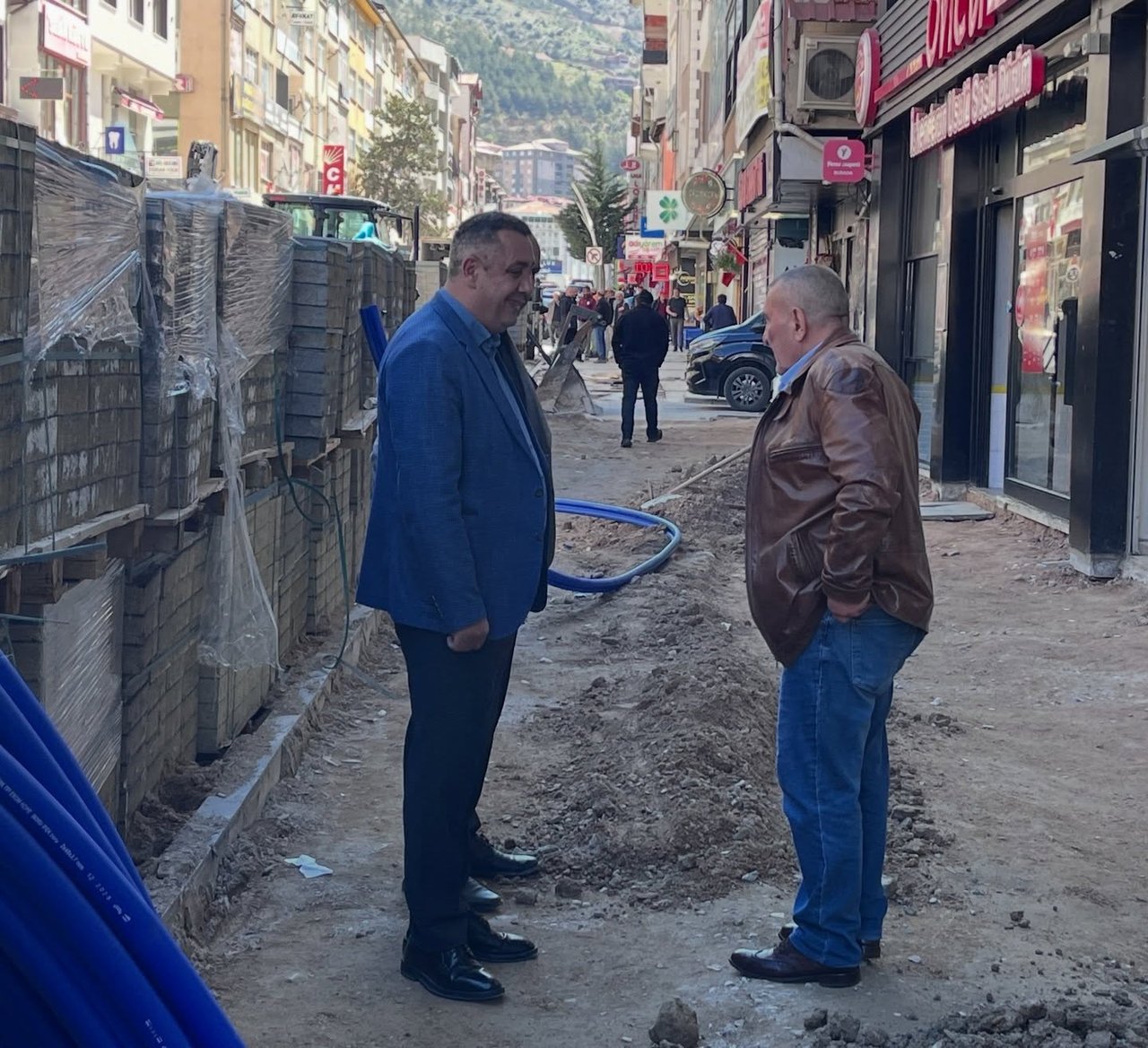 BAŞKANIMIZ, ÇALIŞMA SAHASI İNCELEDİ, ESNAF ZİYARETİNDE BULUNDU