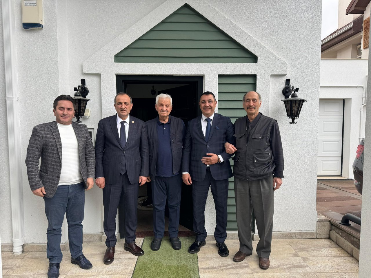 BAŞKANIMIZ, DEĞERLİ BÜYÜĞÜMÜZ MAHMUT OLTAN SUNGURLU VE HEMŞEHRİMİZ BEDRİ YAŞAR’I ZİYARET ETTİ