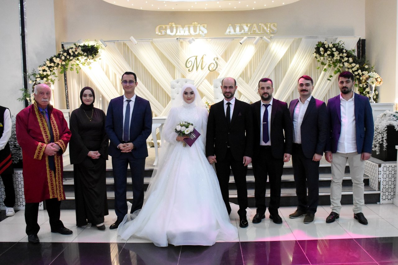BAŞKAN VEKİLİMİZ HAMZA KARABULUT, NURSENA ÇITLAK VE M. EMİN CEYLAN’IV DÜĞÜN MERASİMİNE KATILDI