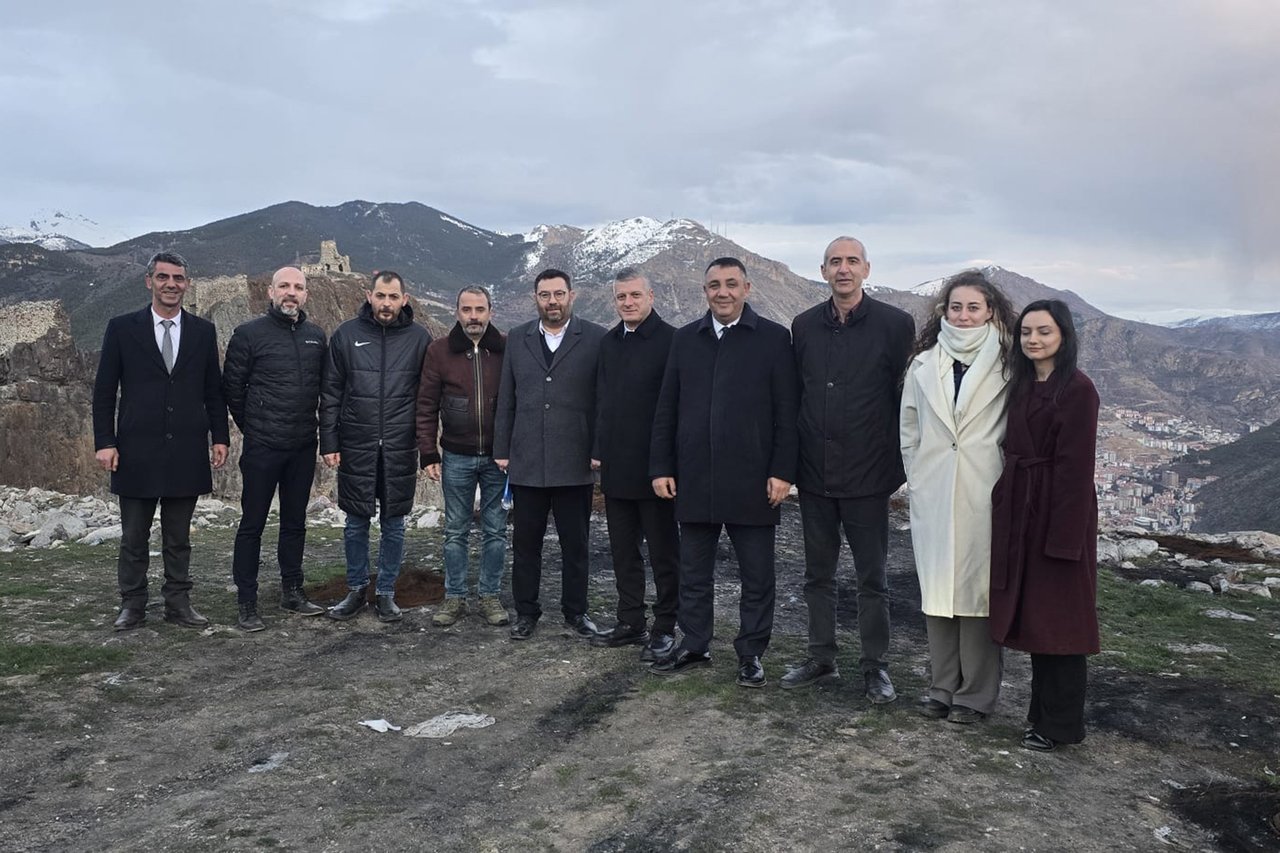 CANCA KALESİNDE SEYİR TERASI VE KAFE PROJESİNİ HAYATA GEÇİRMEK İÇİN ÇALIŞMALARIMIZ DEVAMA EDİYOR