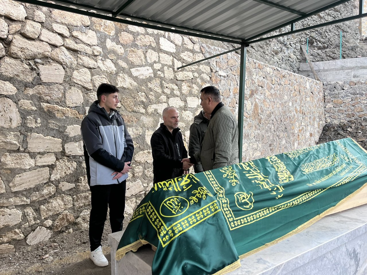 BAŞKANIMIZ, İLİMİZ GÜMÜŞKAYA KÖYÜ SAKİNLERİNDEN PAŞA KUMRU’YU EBEDİYETE UĞURLARDI