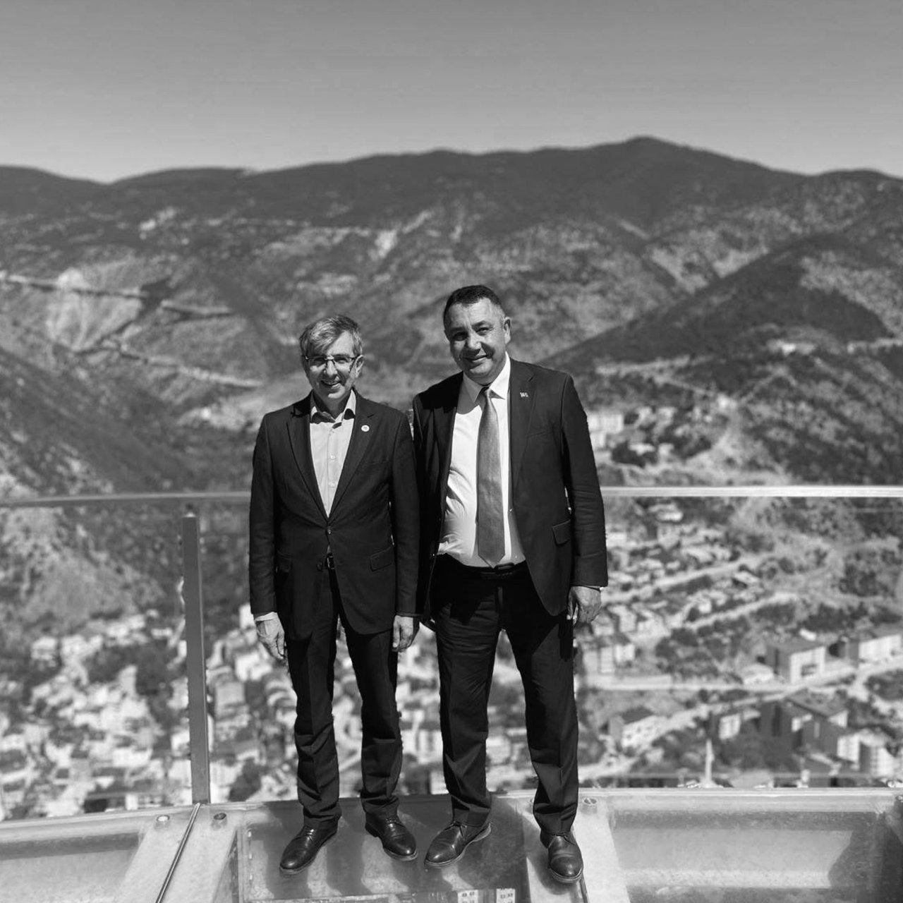 BAŞKANIMIZ, İL GENEL MECLİSİ ÜYEMİZ HASAN ÇİÇEK’İN AİLESİNE VE YAKINLARINA BAŞSAĞLIĞI DİLEDİ