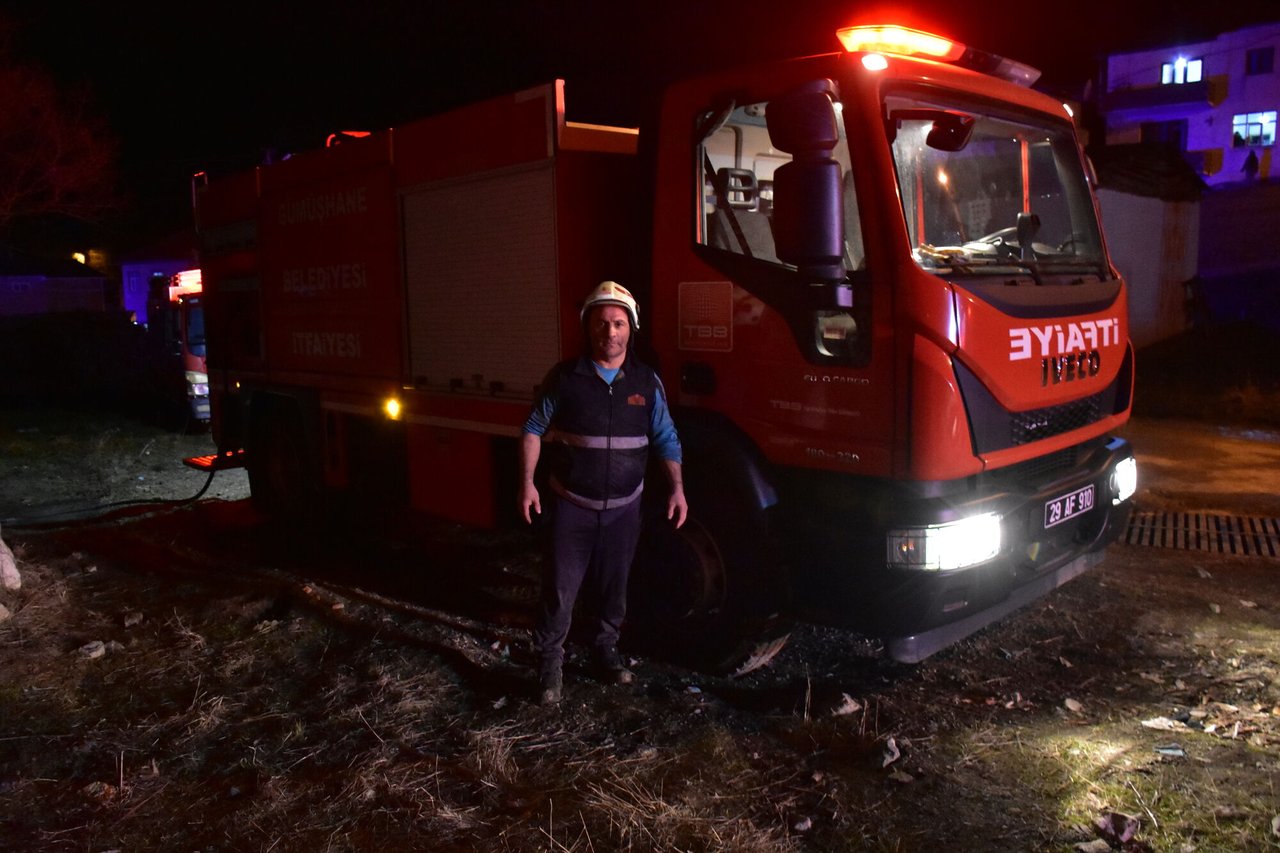 BAŞKANIMIZ, KALE KÖYÜ’NDEKİ YANGIN KONTROL ALTINA ALINDI