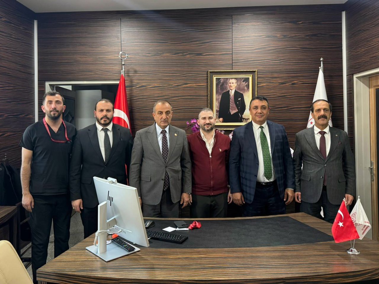 BAŞKANIMIZ, GÜMÜŞHANE DEVLET HASTANESİ BAŞHEKİMİ OPR. DR. KAYHAN EYÜPOĞLU'NU ZİYARET ETTİ