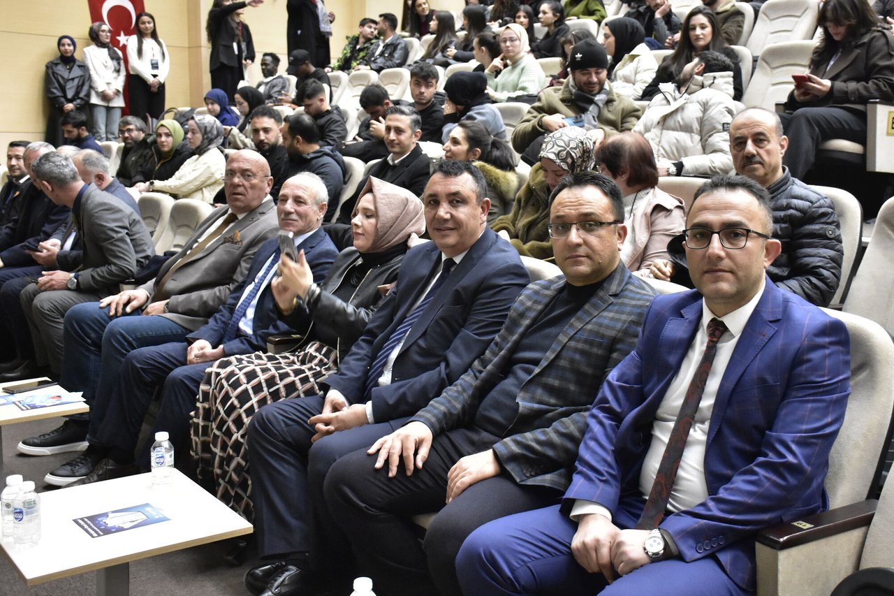 BAŞKANIMIZ, GÜMÜŞHANE KENT REHBERİ TANITIM ETKİNLİĞİNE KATILDI