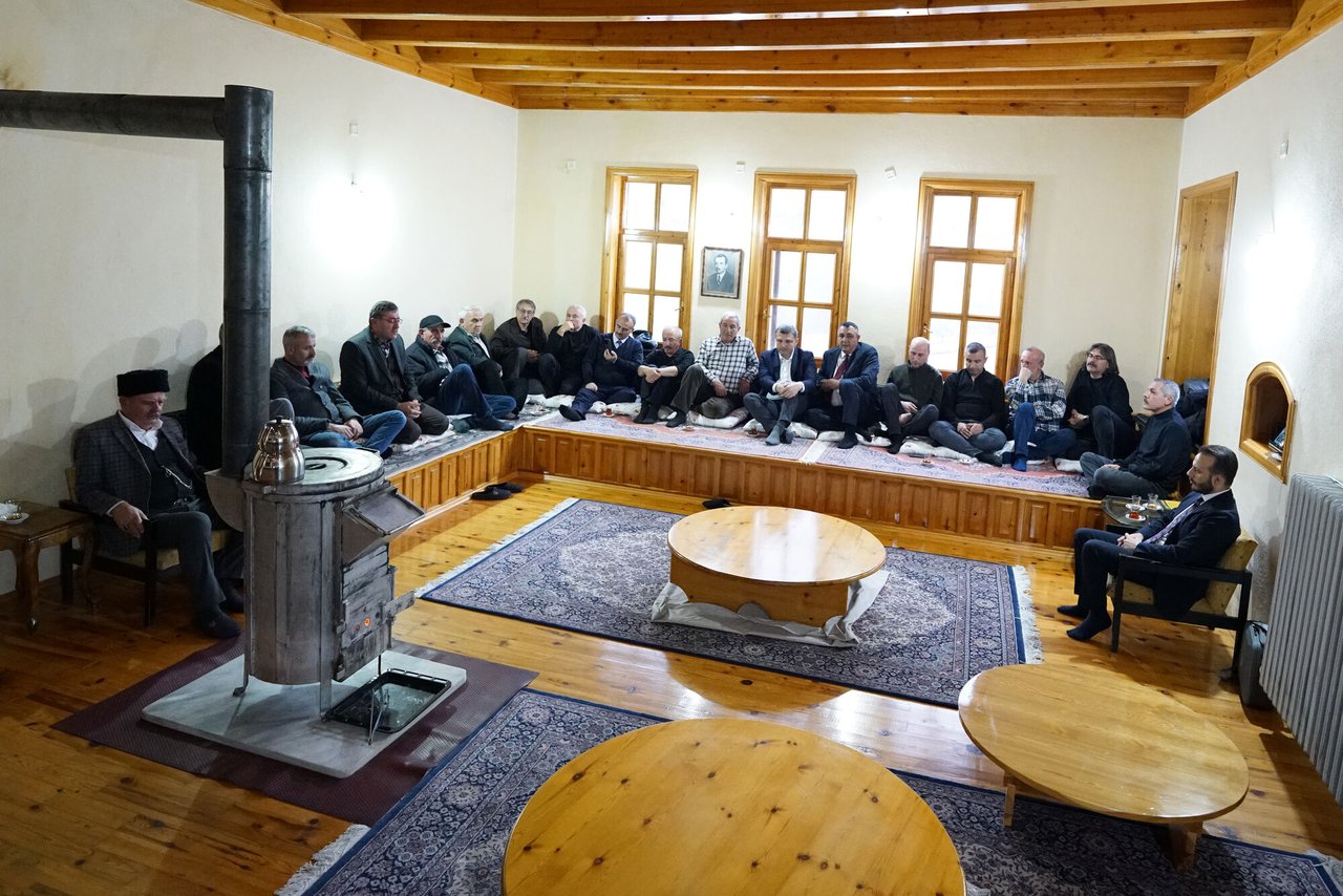 BAŞKANIMIZ, DR. MUSTAFA ÇALIK’IN, VEFATININ İKİNCİ YILINDA ÇALIK KÖYÜNDEKİ ANMA PROGRAMINA KATILDI