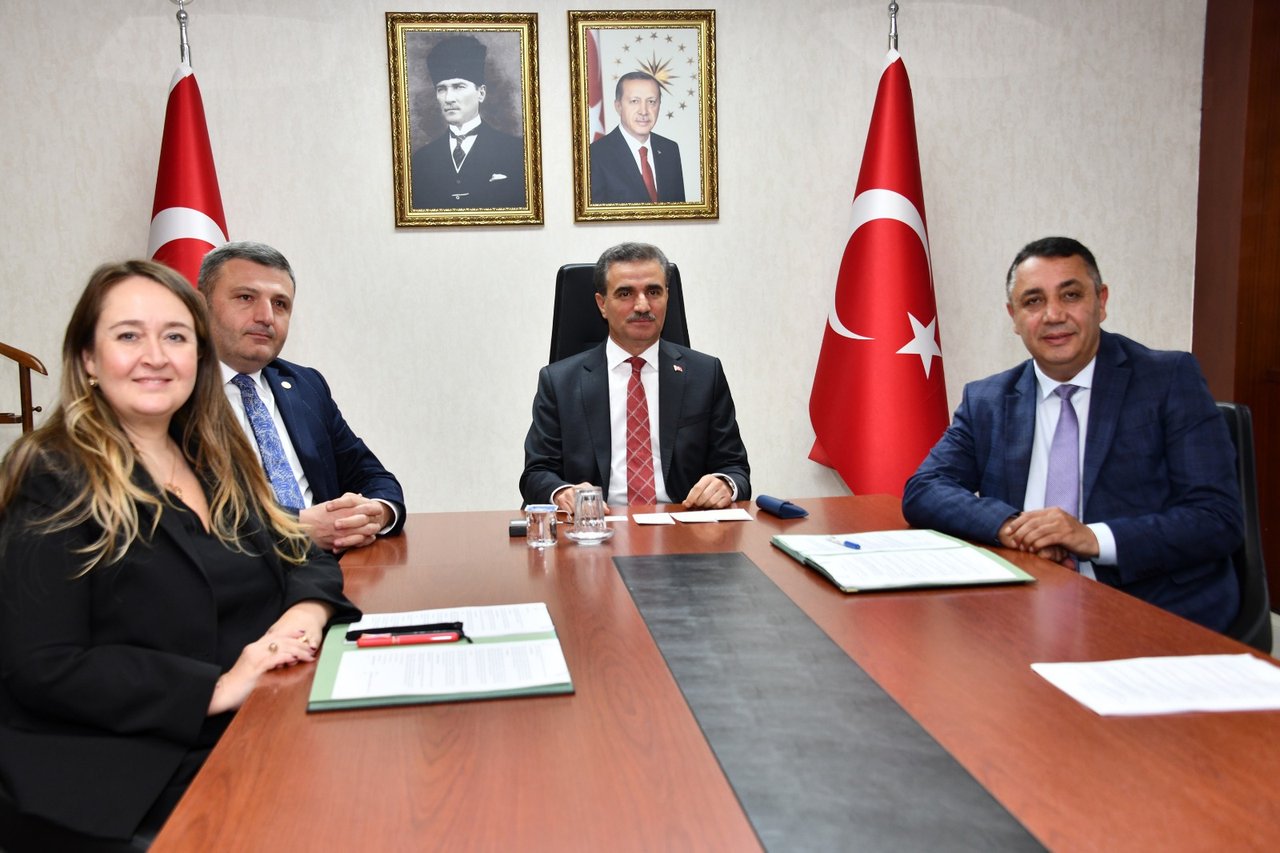 BAŞKANIMIZ, İLİMİZDE KURULACAK ÇAĞRI MERKEZİ PROTOKOLÜNÜ İMZALADI