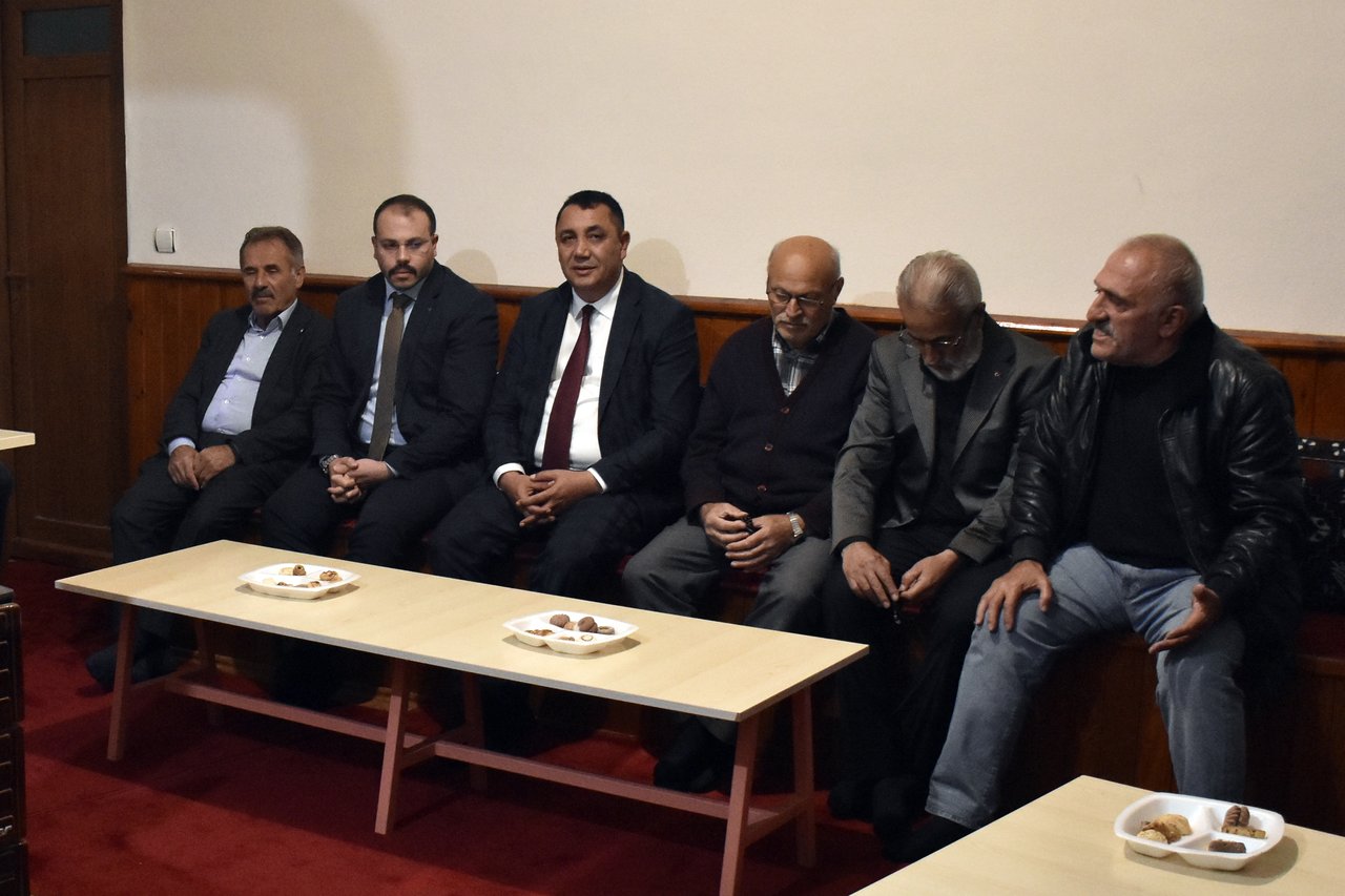 BAŞKANIMIZDAN YOĞUN GÜN, VATANDAŞLARLA SOHBET, TAZİYE ZİYARETİ VE AKŞAM YEMEĞİ PROGRAMI
