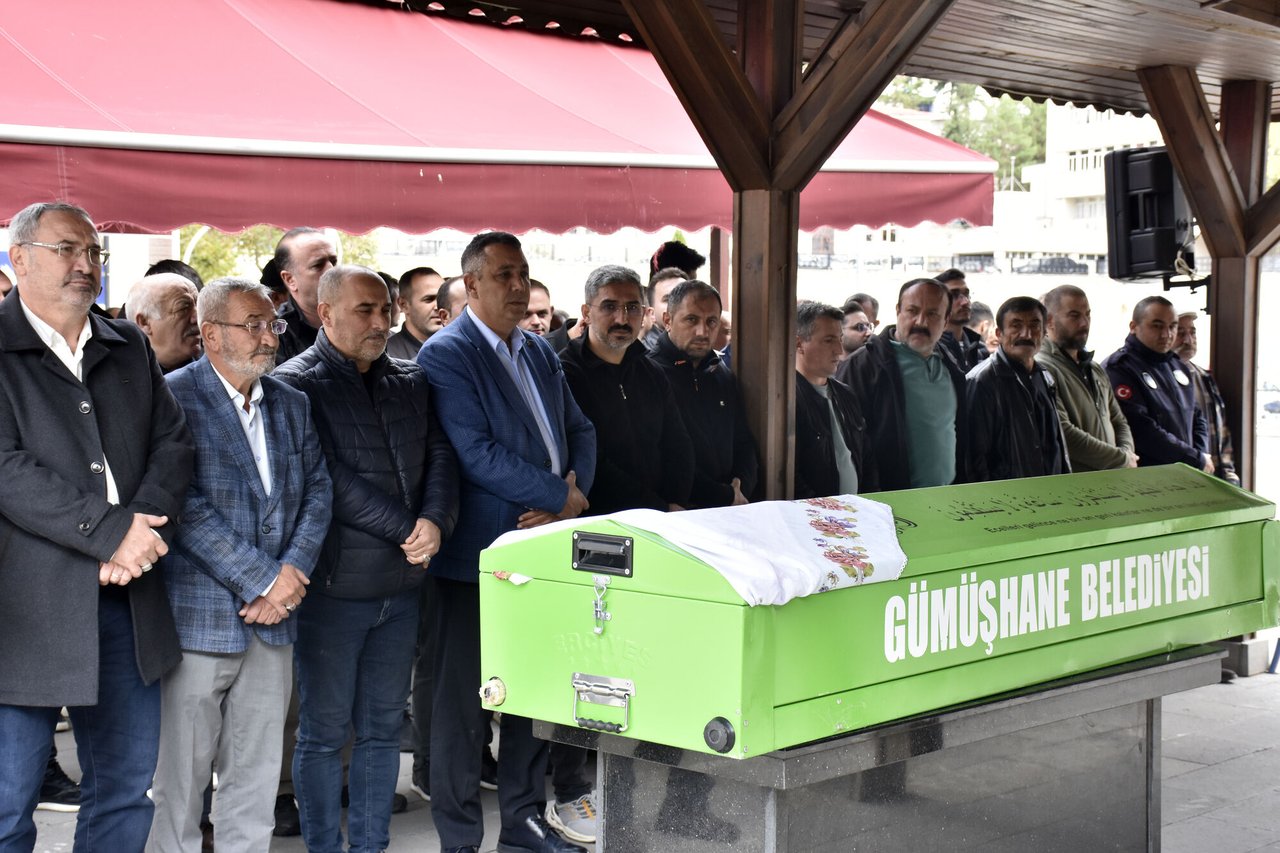 BAŞKANIMIZ, AYŞE ALKAÇ'I EBEDİYETE UĞURLADI  SİMA PERDE MAĞAZASININ AÇILIŞ TÖRENİNE KATILDI