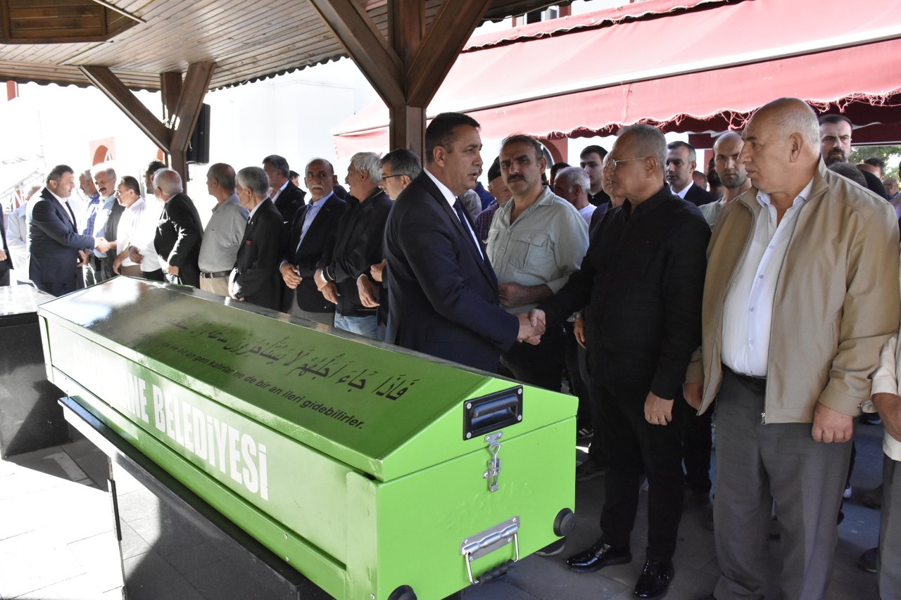 BAŞKANIMIZ, İLİMİZ DÖRTKONAK KÖYÜ SAKİNLERİNDEN RAHMİ SADIK'I EBEDİYETE UĞURLADI