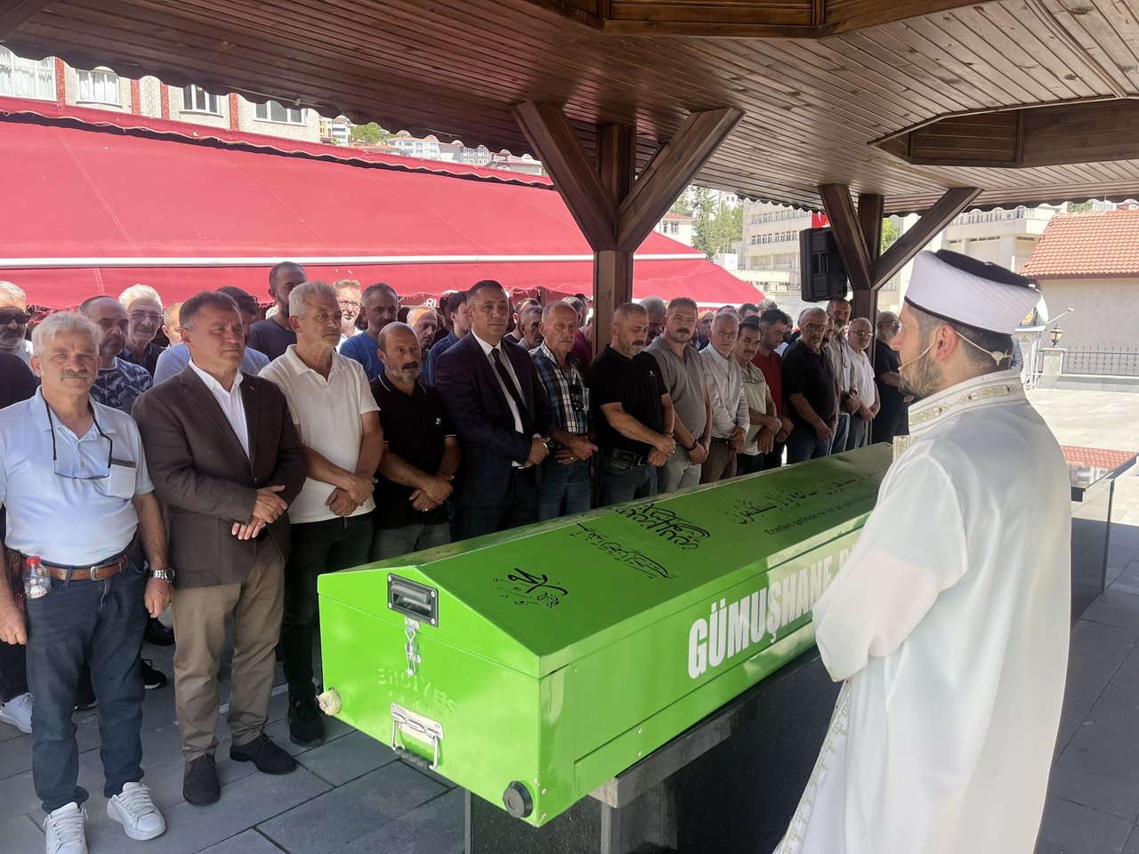 BAŞKANIMIZ, İLİMİZ YAĞLIDERE KÖYÜ SAKİNLERİNDEN SENAYİ DEMİR’İ EBEDİYETE UĞURLADI