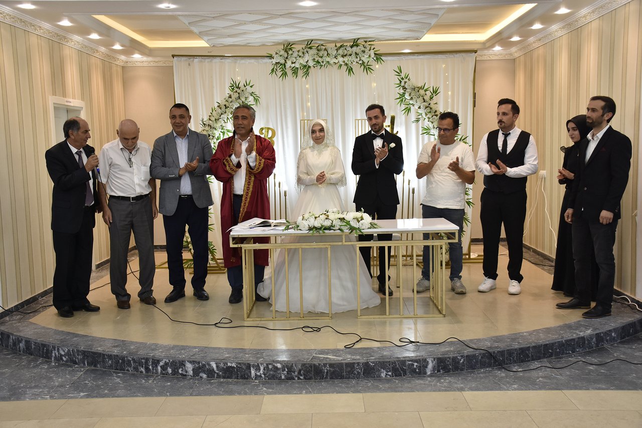 BAŞKANIMIZ, HANDANE MERVE AYDIN VE BURHAN AYGÜN KARDEŞLERİMİZİN DÜĞÜN MERASİMLERİNE KATILDI
