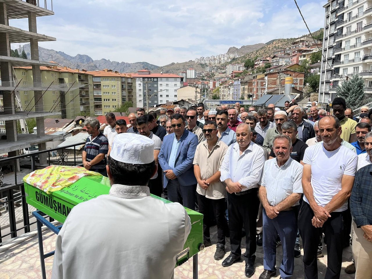 BAŞKANIMIZ, FATMA DOĞAN VE MEVLÜDE İNCE’Yİ EBEDİYETE UĞURLADI