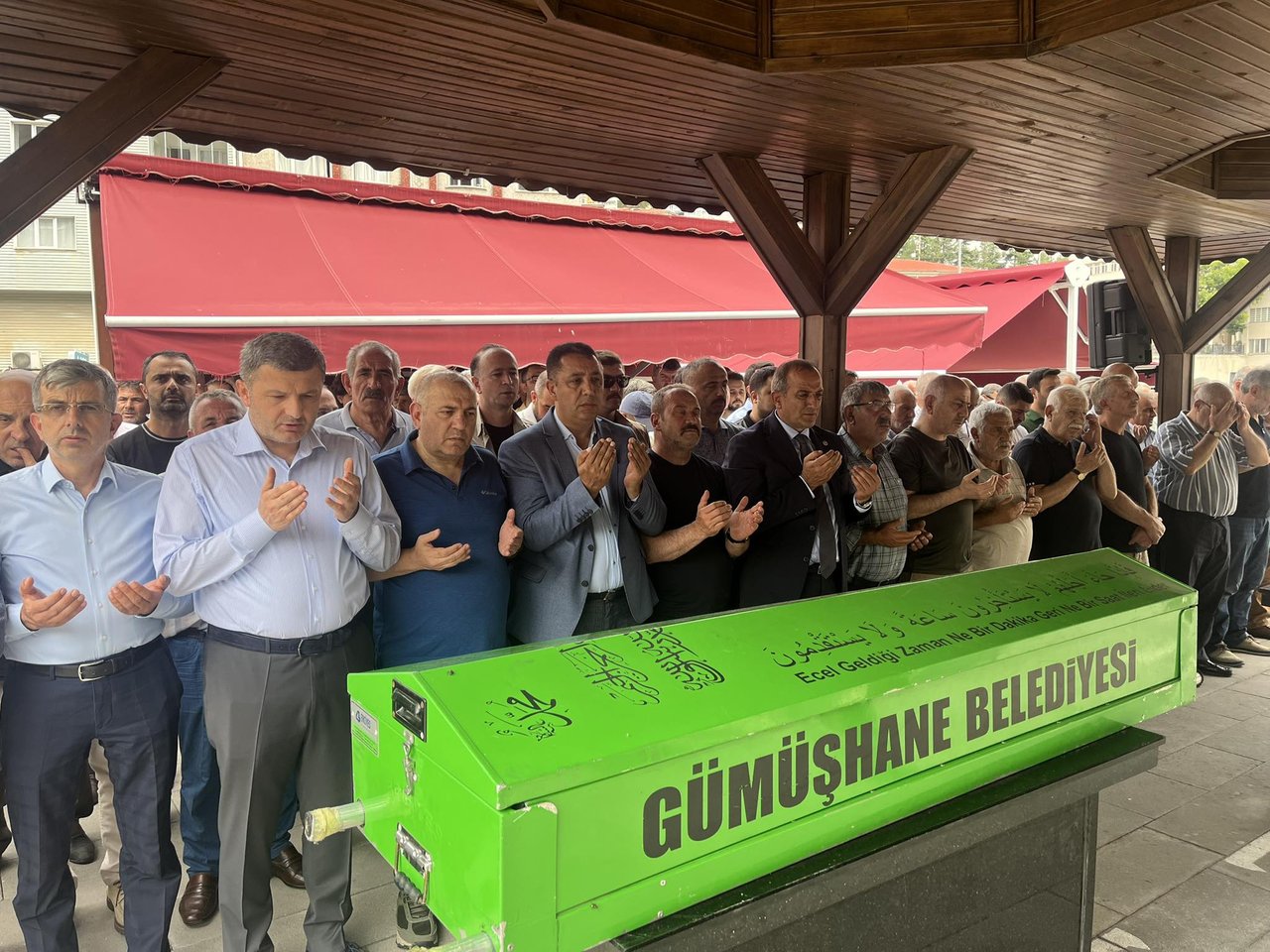 BAŞKANIMIZ, KARŞIYAKA MAHALLESİ SAKİNLERİNDEN ALİ KOCAGÖZ’Ü EDEBİYETE UĞURLADI