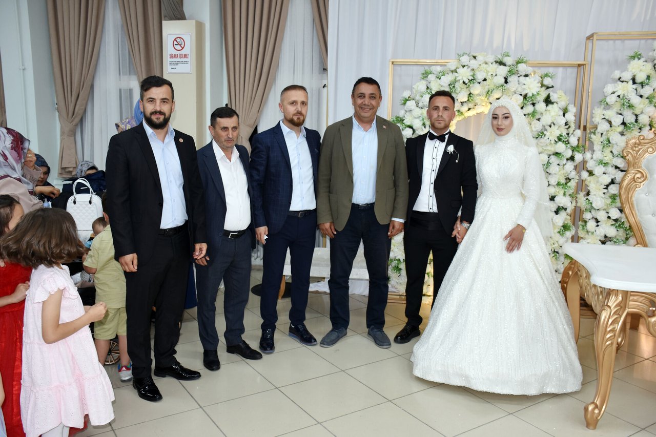 BAŞKANIMIZ, DÜĞÜN TÖRENİNE KATILIM SAĞLADI