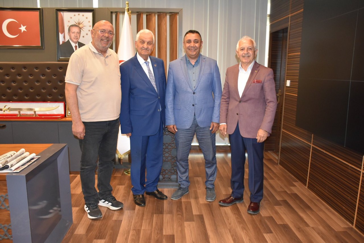 BAŞKANIMIZ, ADALET VE MİLLİ SAVUNMA ESKİ BAKANIMIZ MAHMUT OLTAN SUNGURLU’YU AĞIRLADI