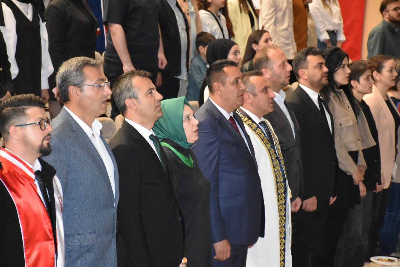 BAŞKANIMIZ, GŞÜ MESLEK YÜKSEKOKULU, 2024-2025 EĞİTİM-ÖĞRETİM YILI MEZUNİYET TÖRENİNDE KATILDI