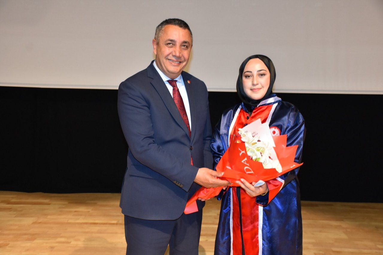 BAŞKANIMIZ, GÜMÜŞHANE ÜNİVERSİTESİ SAĞLIK BİLİMLERİ FAKÜLTESİNİN MEZUNİYET TÖRENİNE KATILDI