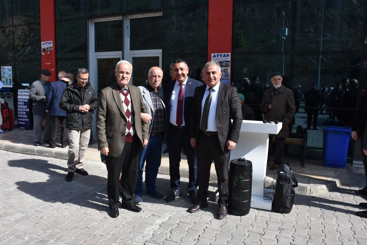 BAŞKANIMIZ, HACI ADAYLARIMIZI, DUALARLA UĞURLADI