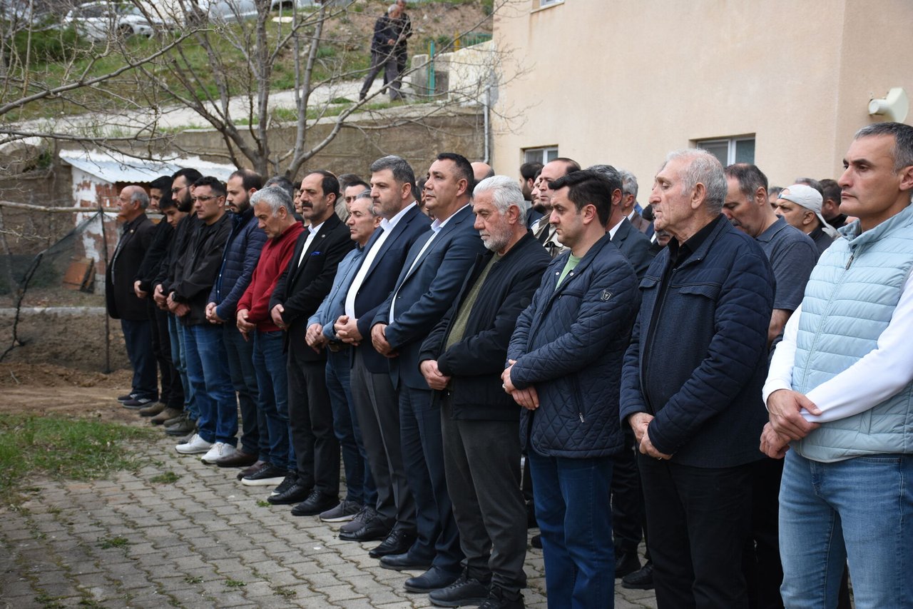 BAŞKANIMIZ, İLİMİZ AKÇAKALE MAHALLESİ SAKİNLERİNDEN SABİRE ŞİŞMAN’I EBEDİYETE UĞURLADI
