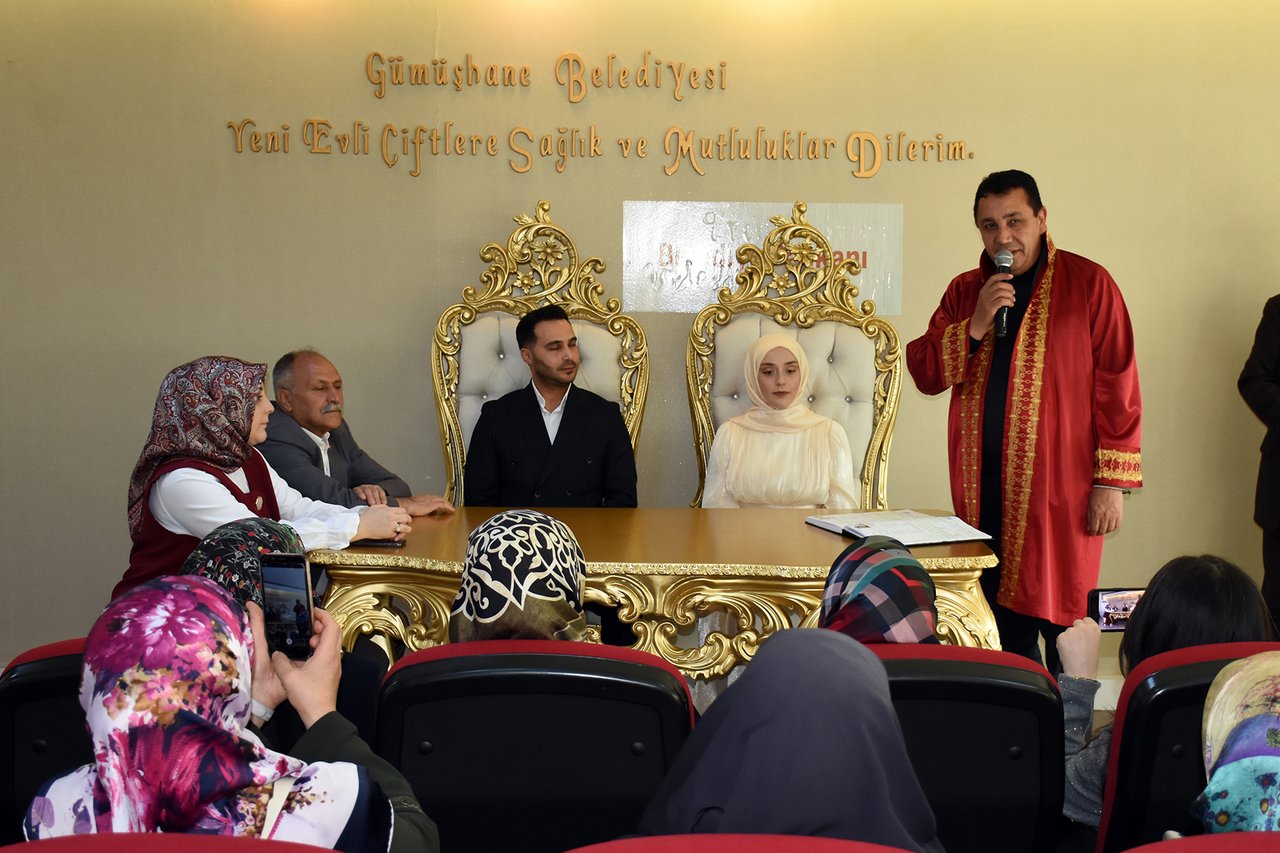 BAŞKANIMIZ, SELMA ABİŞ VE ALPER TÜRKYILMAZ KARDEŞLERİMİZİN NİKAH AKDİNİ GERÇEKLEŞTİRDİ