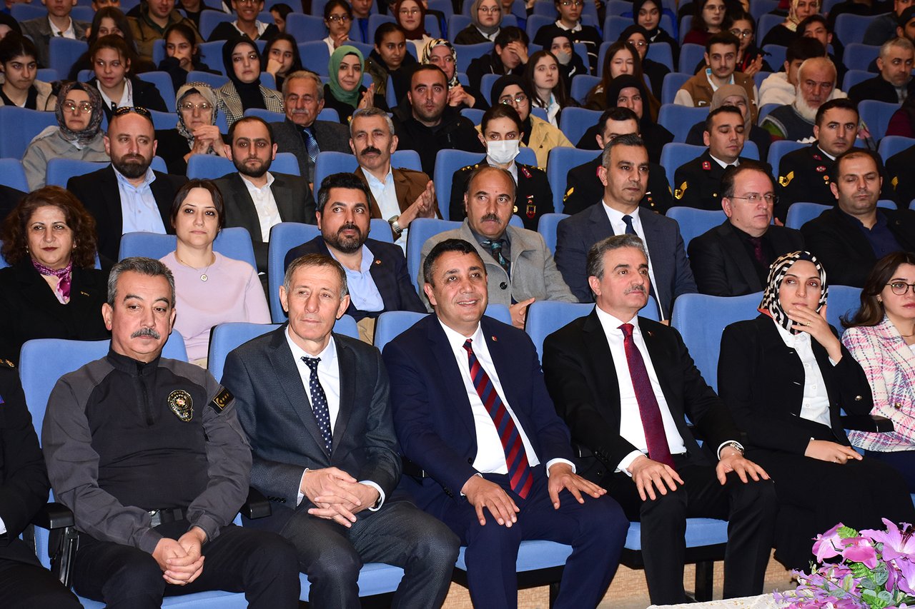 BAŞKANIMIZ, 12 MART İSTİKLAL MARŞININ KABULÜ VE MEHMET AKİF ERSOY’U ANMA PROGRAMINA KATILDI