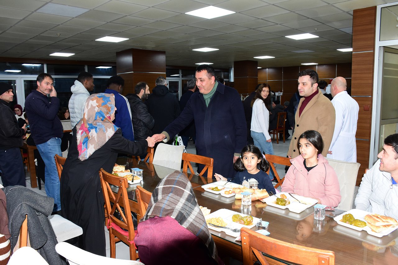 İFTAR SOFRAMIZDA RAMAZAN AYININ BEREKETİNİ, KARDEŞLİĞİNİ HEMŞEHRİLERİMİZ İLE BİRLİKTE PAYLAŞTIK