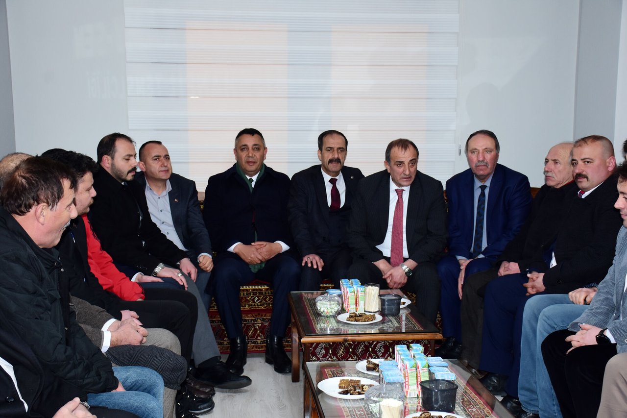 BAŞKANIMIZ, TÜRKİYE KAMU-SEN GÜMÜŞHANE İL TEMSİLCİLİĞİ VE TÜRKAV  ŞUBESİNİ ZİYARET ETTİ