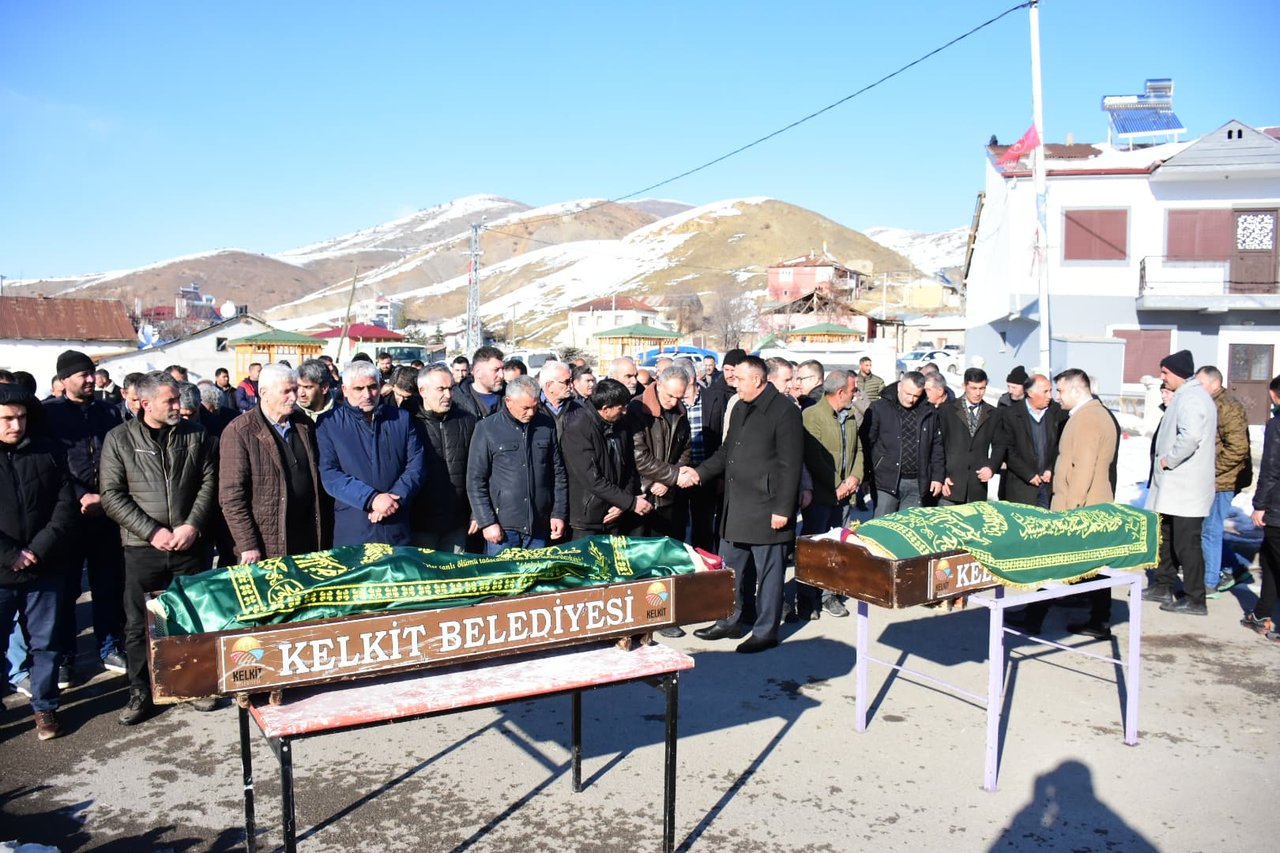 BAŞKANIMIZ, DEREDOLU BELDESİ SAKİNLERİNDEN,  GALİP VE  MÜŞKİNAZ  GENEL’İ EBEDİYETE UĞURLADI