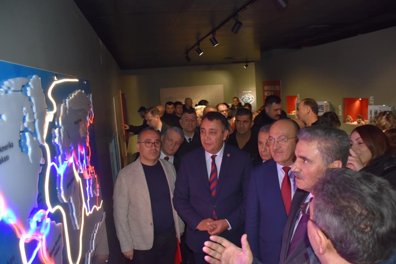 BAŞKANIMIZ, GÜMÜŞHANE ÜNİVERSİTESİ DİJİTAL MADEN MÜZESİ AÇILIŞ TÖRENİNE KATILDI