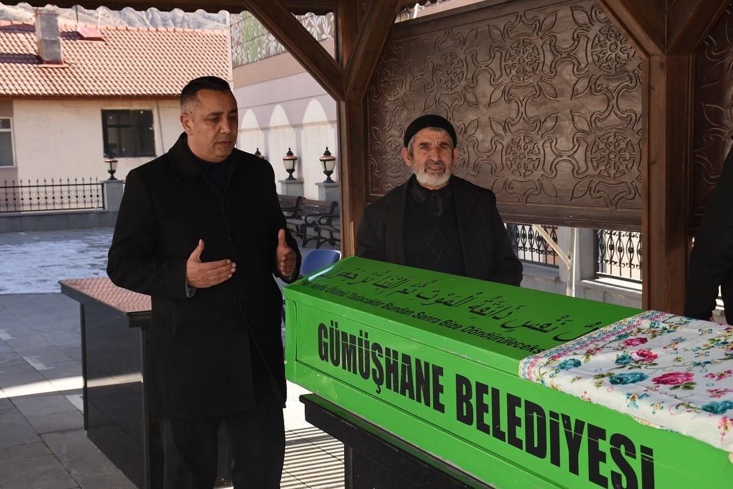 BAŞKANIMIZ, İLİMİZ EŞRAFINDAN MERHUM FİKRET NARİN’İN EŞİ ÇİÇEK NARİN’İ EBEDİYETE UĞURLADI