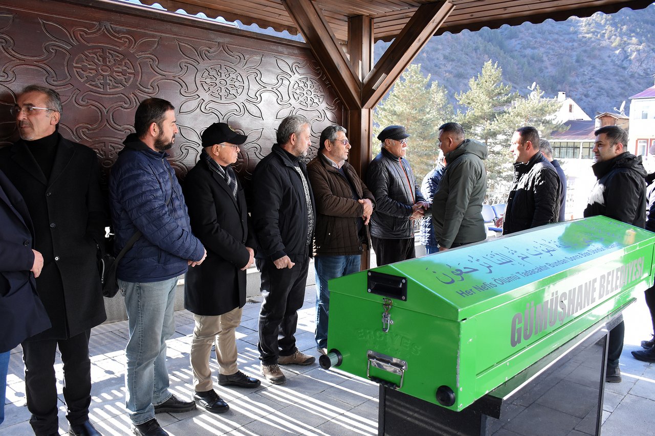 BAŞKANIMIZ, İLİMİZ DÖRTKONAK KÖYÜ SAKİNLERİNDEN HİCABİ ÇAKIR VE KAZIM DEMİREL’İ EBEDİYETE UĞURLADI
