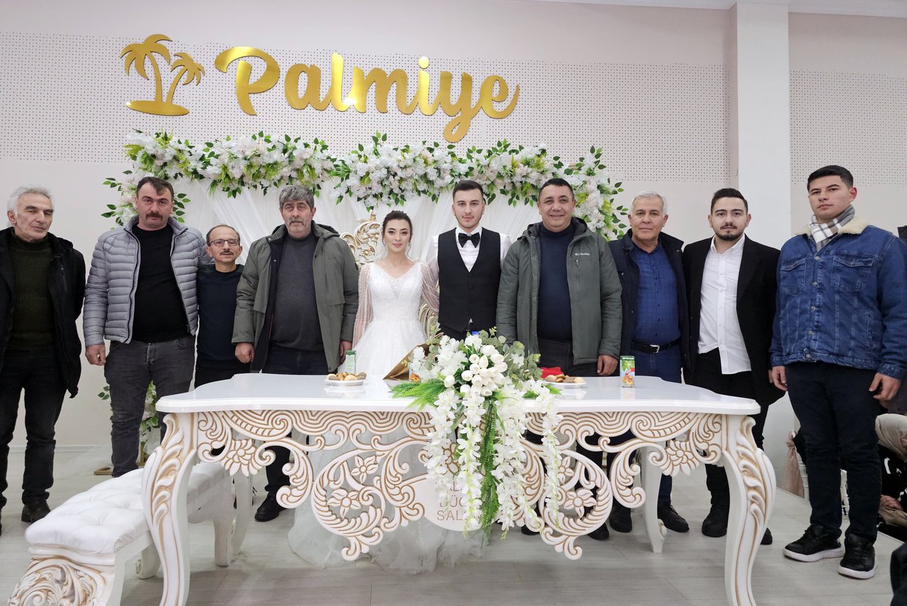 BAŞKANIMIZ, DAMLA ŞAHİN VE CANTÜRK BAYRAM KARDEŞLERİMİZİN DÜĞÜN MERASİMLERİNE KATILIM SAĞLADI