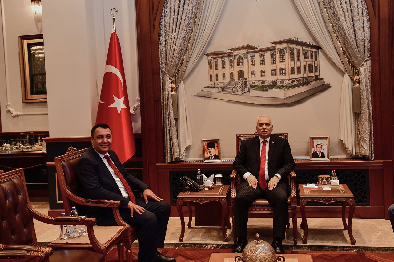 BAŞKANIMIZ, TRABZON VALİSİ SAYIN AZİZ YILDIRIM'I MAKAMINDA ZİYARET ETTİ