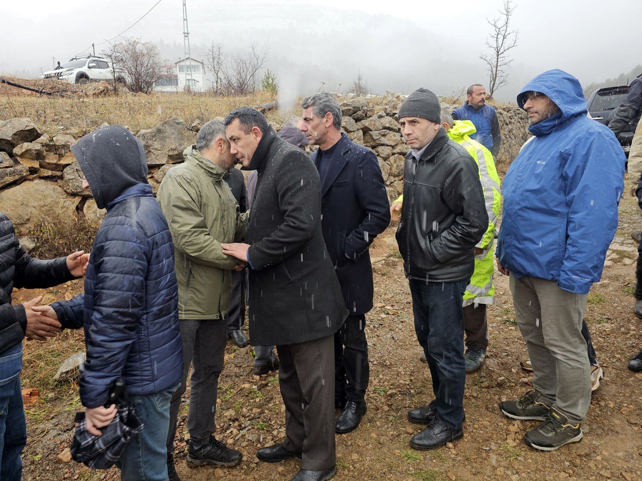 BAŞKANIMIZ, İLİMİZ AKSU KÖYÜ SAKİNLERİNDEN BERAT HÜSEYİN KAYA’YI EBEDİYETE UĞURLADI