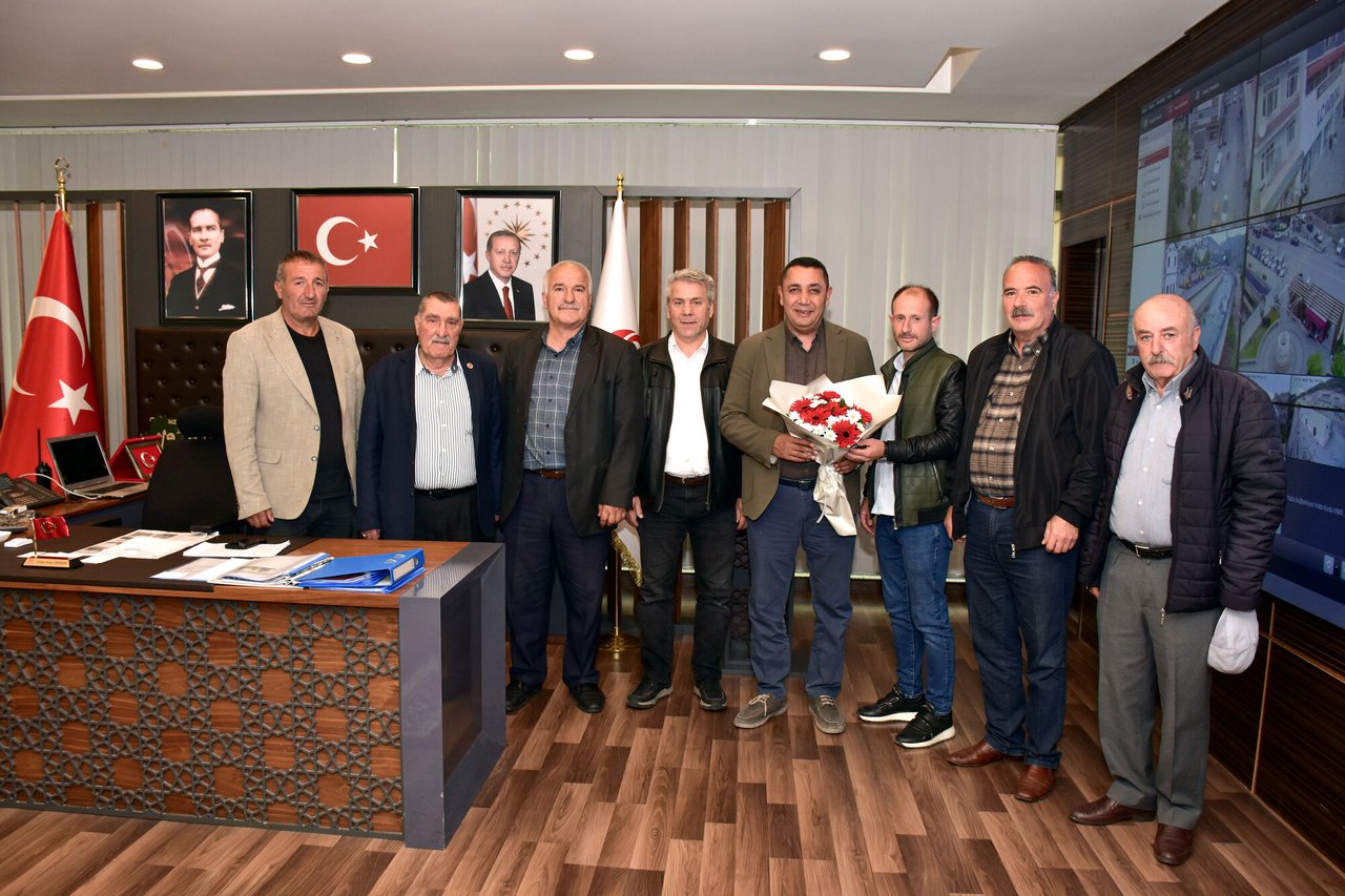 MERKEZ MAHALLE MUHTARLARI DERNEĞİ’NDEN BAŞKANIMIZA ZİYARET