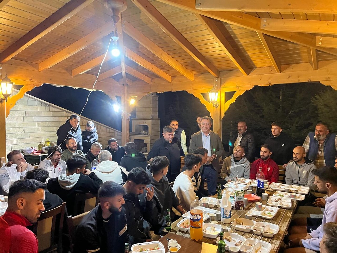 BAŞKANIMIZ, GÜMÜŞHANESPOR’UMUZA GÖNÜLDEN BAŞARILAR DİLEDİ